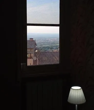 A Casa Di Giuseppe E Tiziana - Centro Storico 30 Min Di Treno Da Roma Apartment