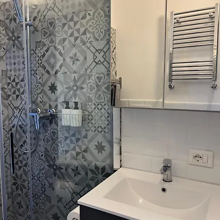 Apartment A Casa Di Giuseppe E Tiziana - Centro Storico 30 Min Di Treno Da Roma *