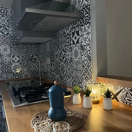 A Casa Di Giuseppe E Tiziana - Centro Storico 30 Min Di Treno Da Roma Apartment *